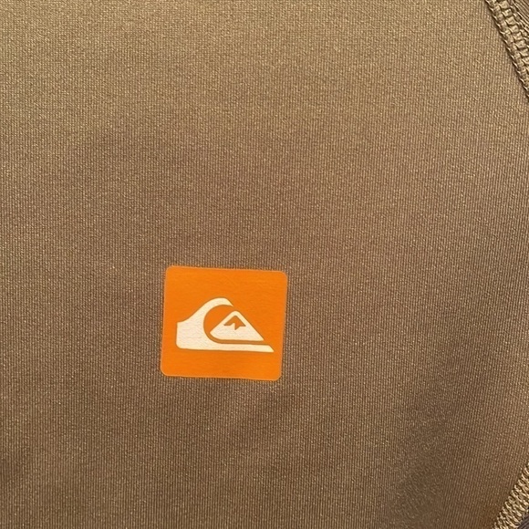 Quicksilver 🔥sale🔥⭐️ shirt - Picture 2 of 7